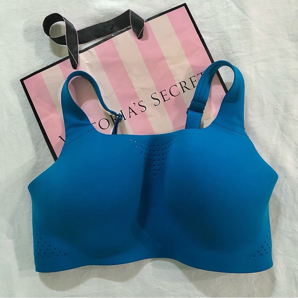 NWOT Victoria's Secret Blue Wireless Bra